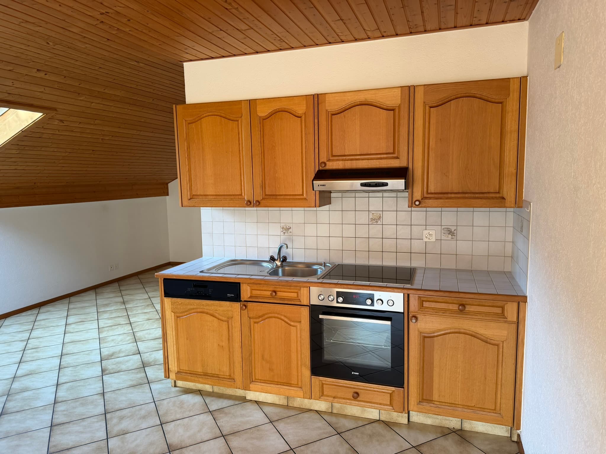 Glovelier - appartement de 2.5 pièces à louer